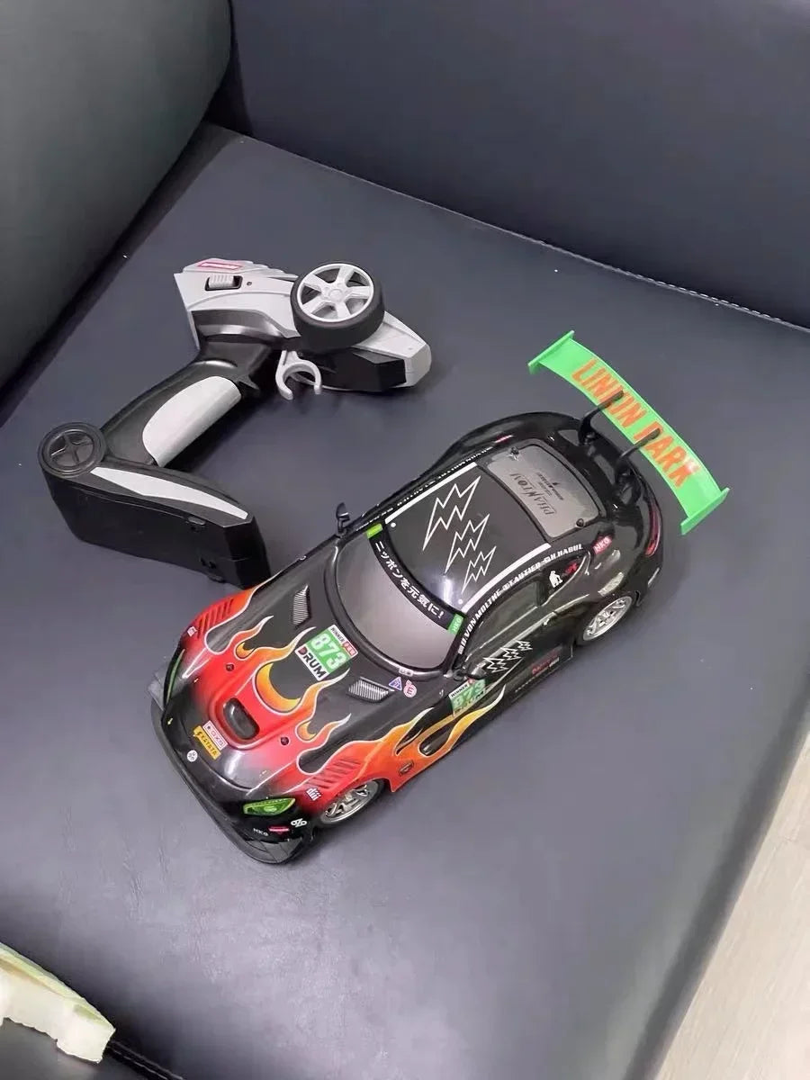 Drift Car 1:16 40km/h 2.4G 4WD High Speed 3 Type of Tire 2 sets of Tail Classic Edition Professional Racing Rc Cars for Adults